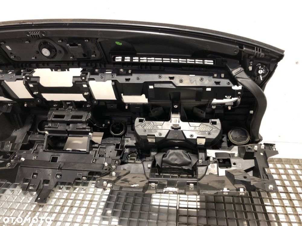 KOKPIT  MERCEDES-BENZ SPRINTER 3,5-t Tourer Bus (B907) 2018 - 2022 317 CDI (907.731, 907.733, - 12