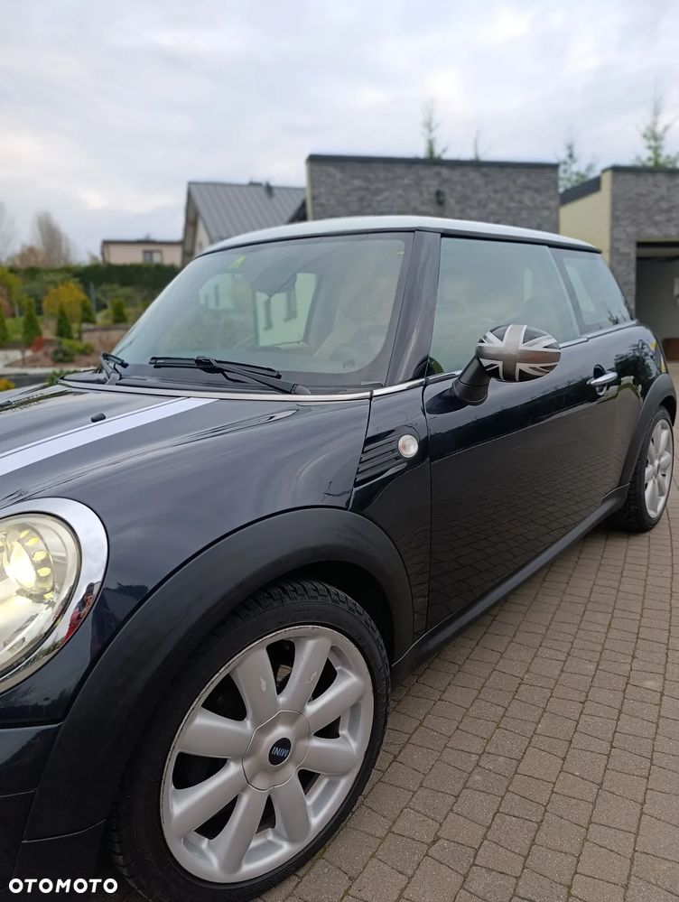 MINI Cooper Standard - 3