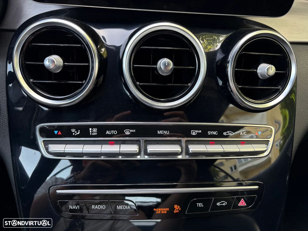 Mercedes-Benz C 220 d Cabrio AMG Line Aut. - 27