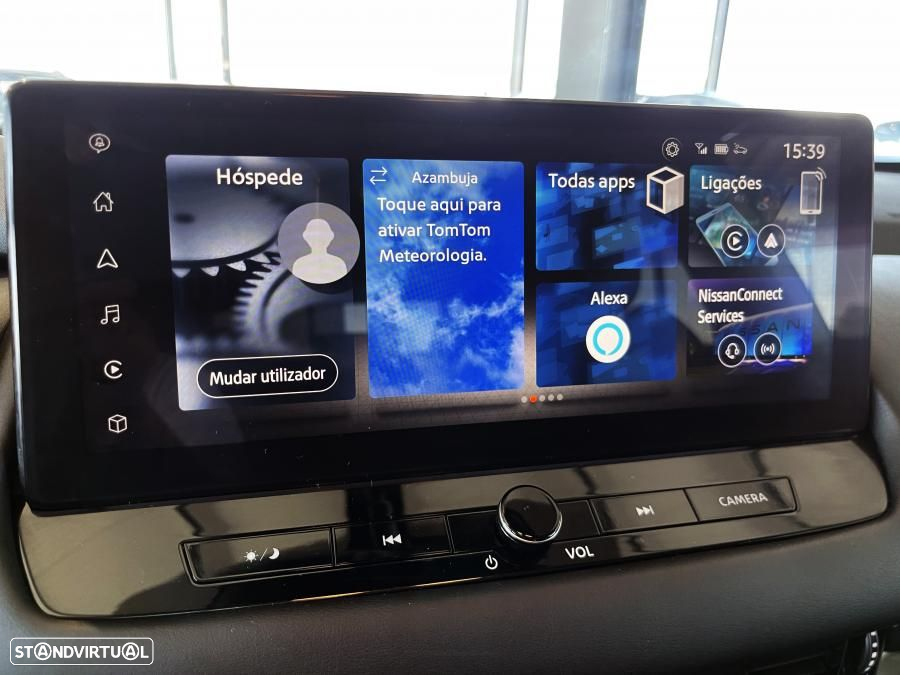 Nissan Qashqai 1.3 DIG-T N-Connecta LED+SKY - 24