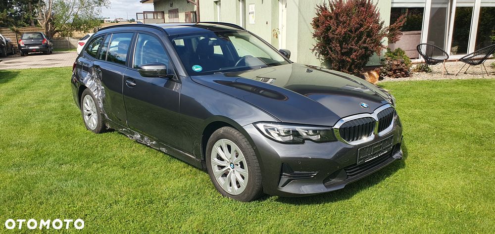 BMW Seria 3 320d Edition Luxury Line Purity - 2