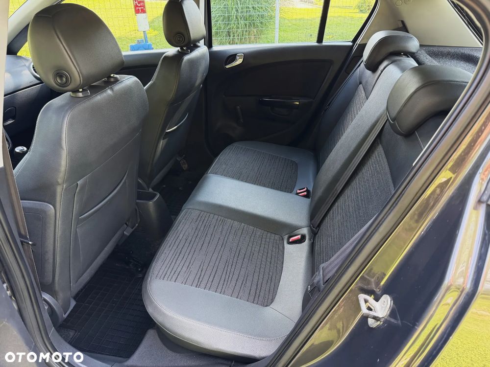 Opel Corsa 1.2 16V Cosmo - 20