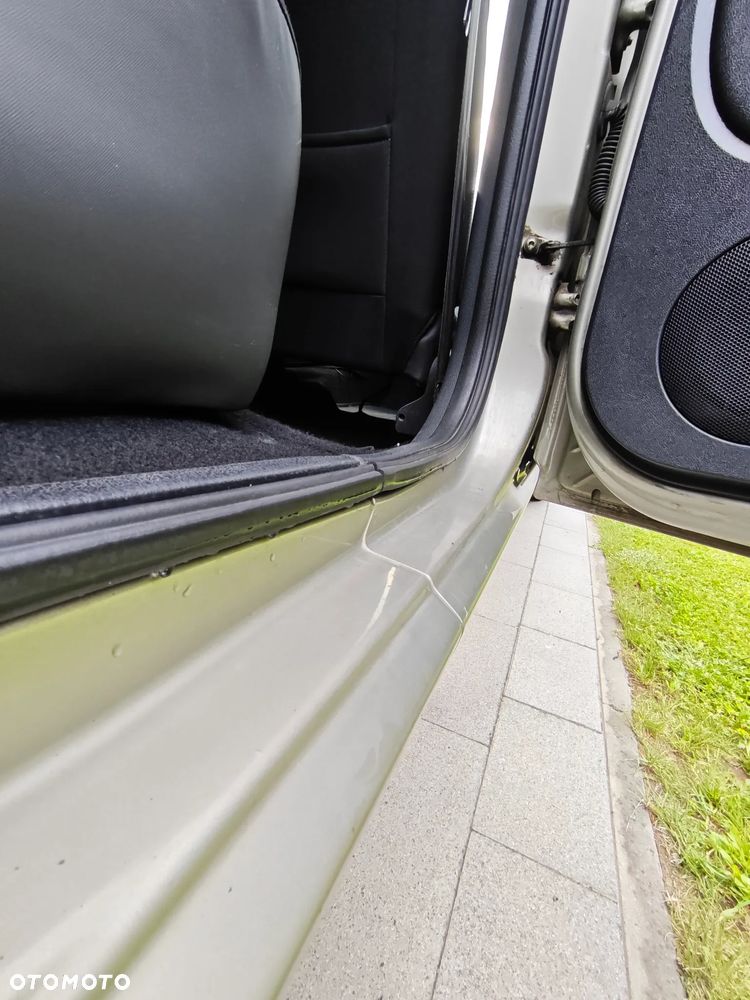Dacia Logan 1.5 dCi Laureate - 35