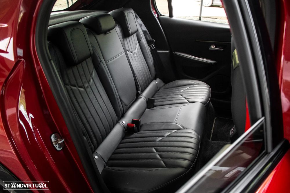 Peugeot 208 1.2 PureTech GT - 31