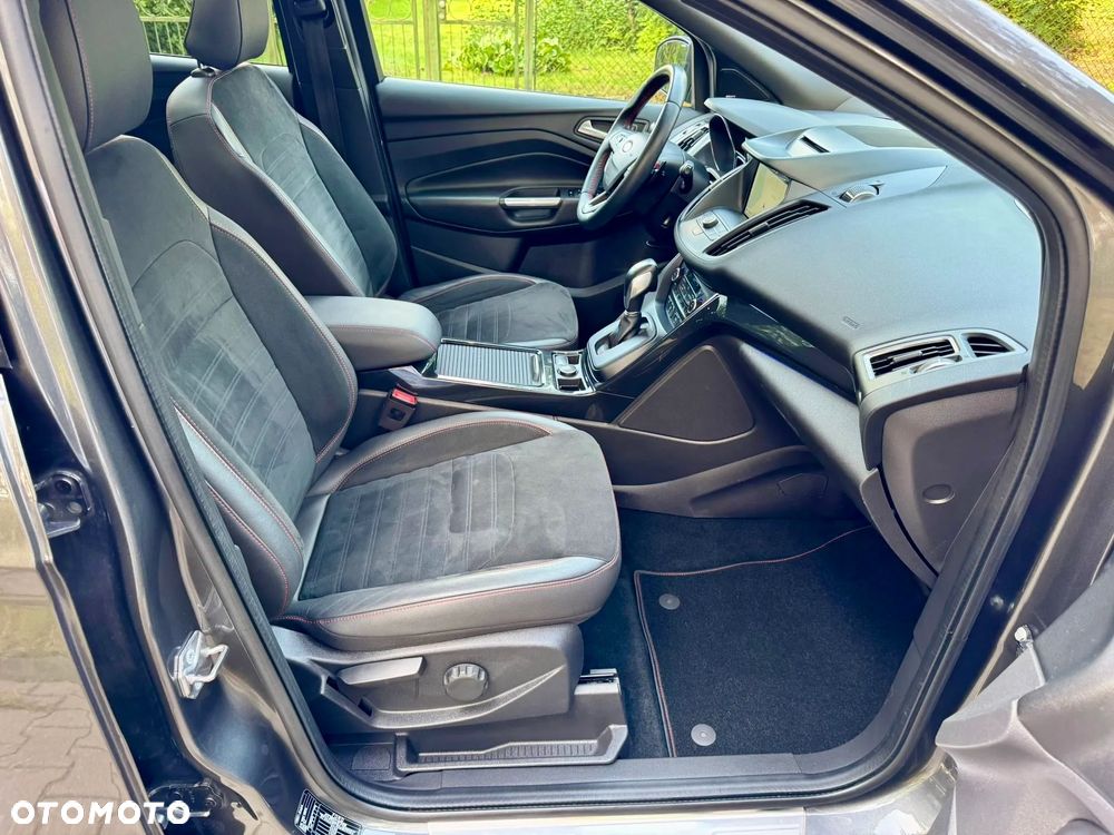 Ford Kuga 2.0 TDCi AWD ST-Line - 22