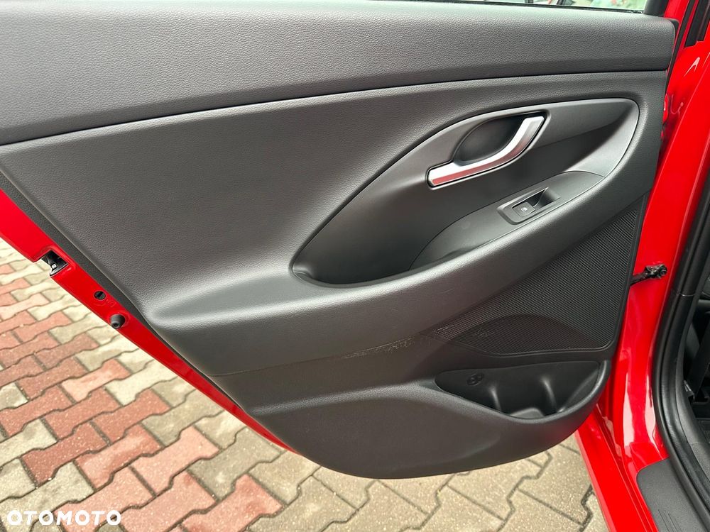 Hyundai i30 1.0 T-GDI DCT Connect & Go - 23