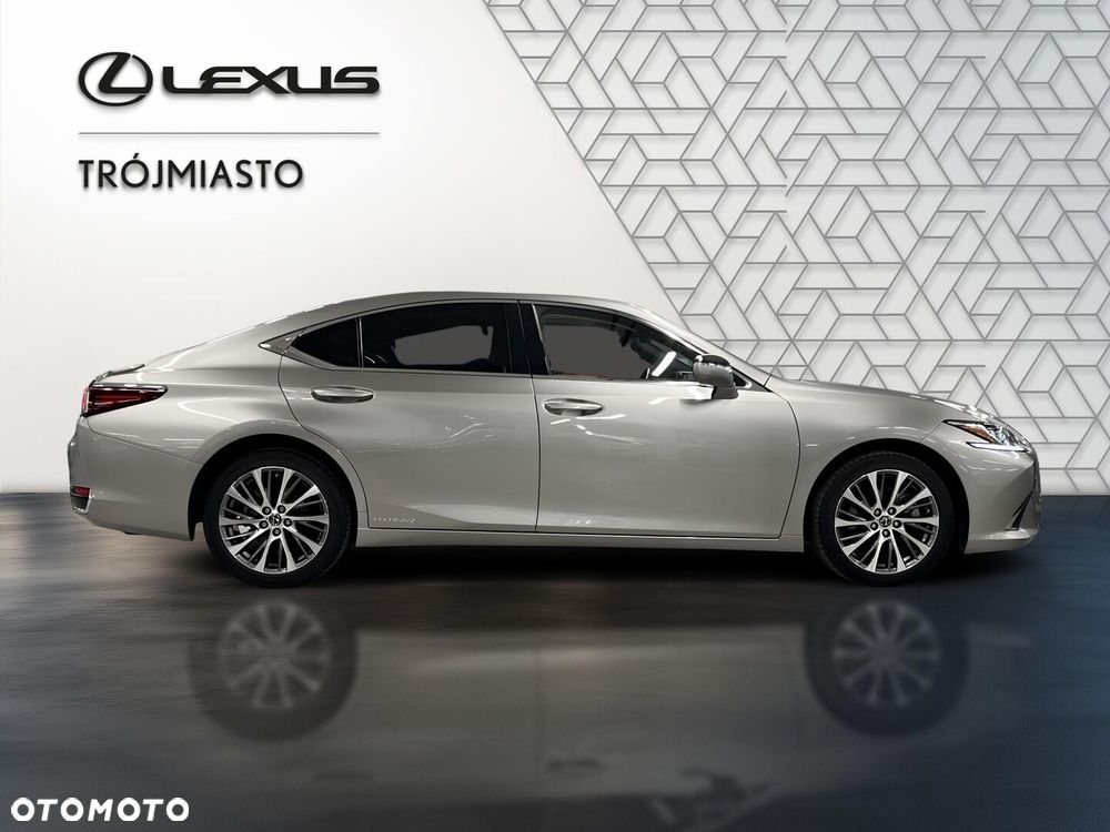 Lexus ES 300h Business Edition - 7