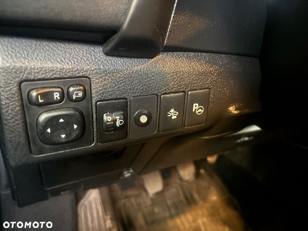Toyota Auris 1.6 Premium - 5