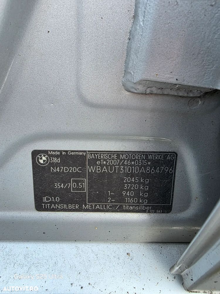 BMW Seria 3 318d DPF Touring Aut. Edition Exclusive - 10