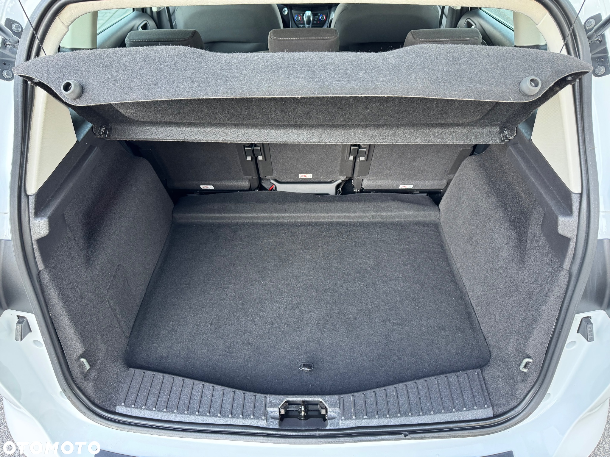 Ford C-MAX 1.5 TDCi Titanium - 32