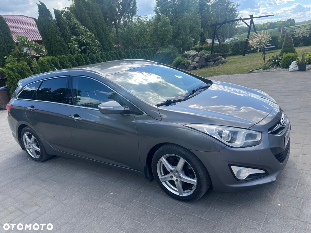Hyundai i40 i40cw 1.7 CRDi Automatik Fifa World Cup Edition Gold - 3