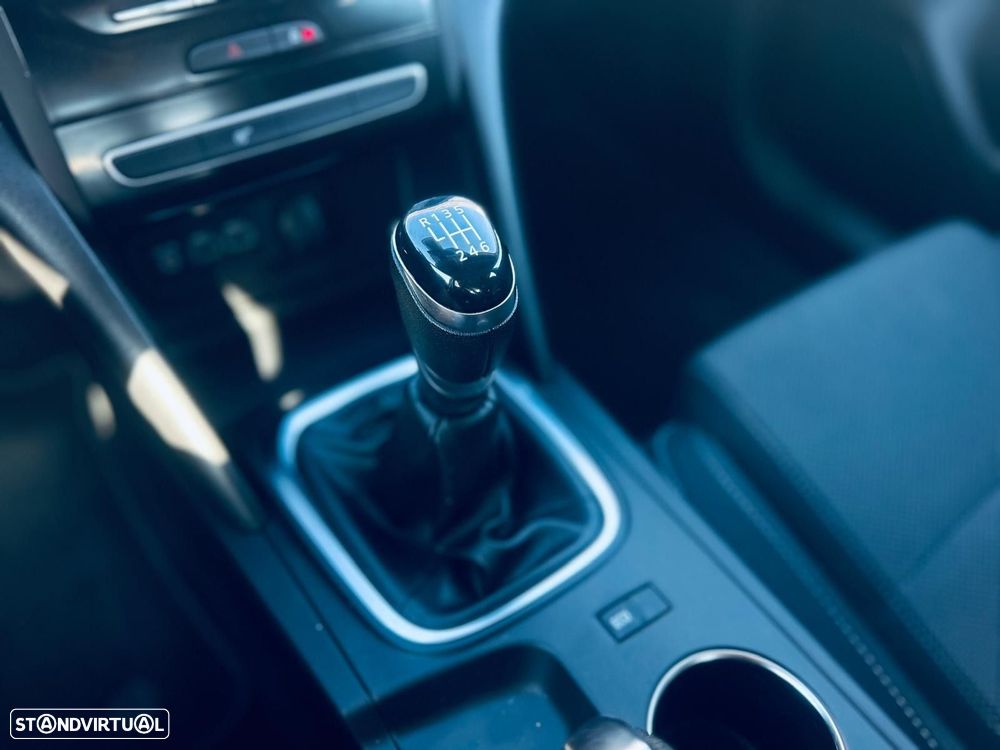 Renault Mégane 1.5 Blue dCi Limited - 22