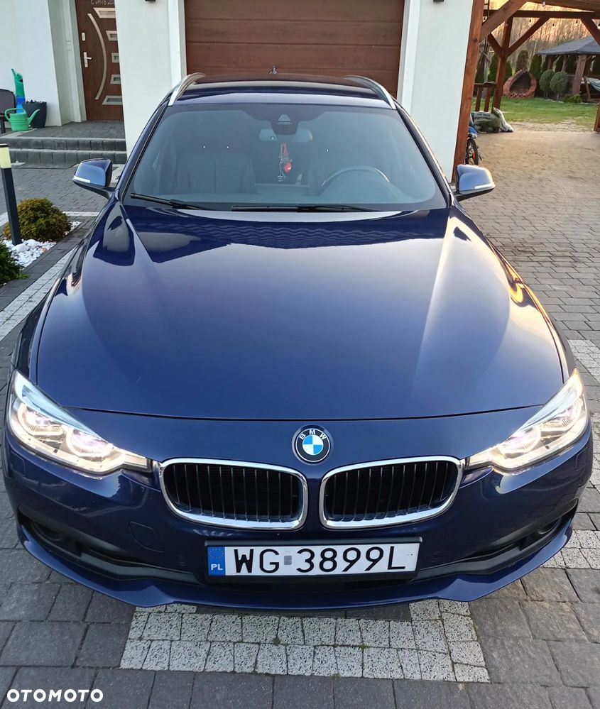 BMW Seria 3 320d Sport - 9