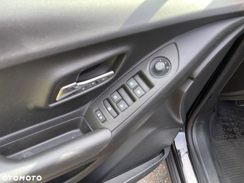 Chevrolet Trax 1.7TD LS - 10