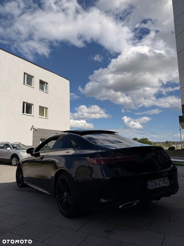 Mercedes-Benz Klasa E 220 d 4-Matic 9G-TRONIC - 5