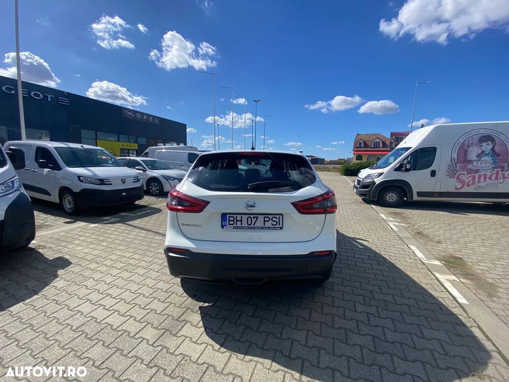 Nissan Qashqai 1.3 DIG-T ACENTA - 6