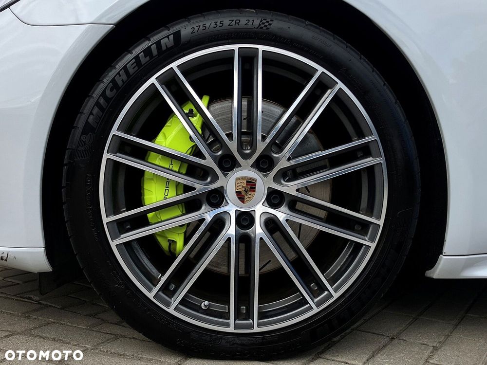 Porsche Panamera - 11
