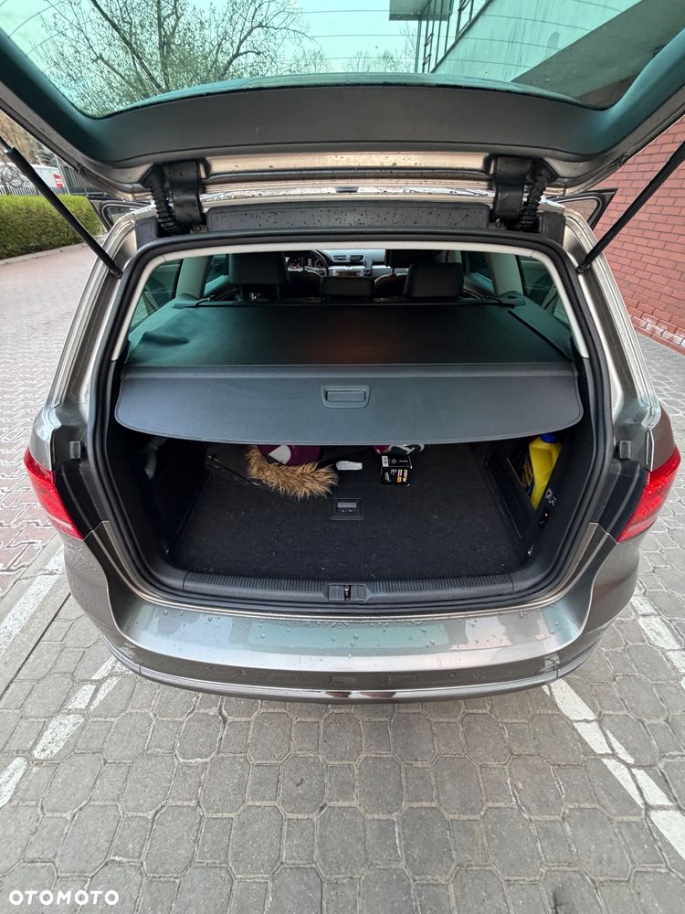 Volkswagen Passat 2.0 TDI 4Mot Highline DSG - 14