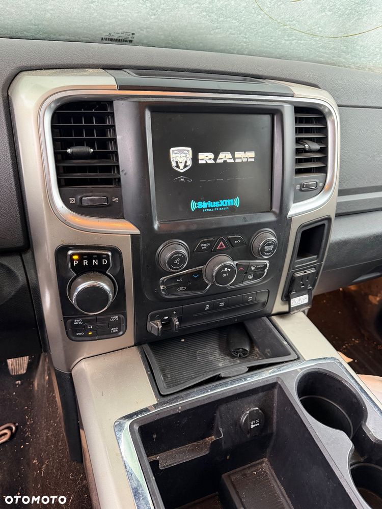 Dodge RAM 5.7 4x4 - 17