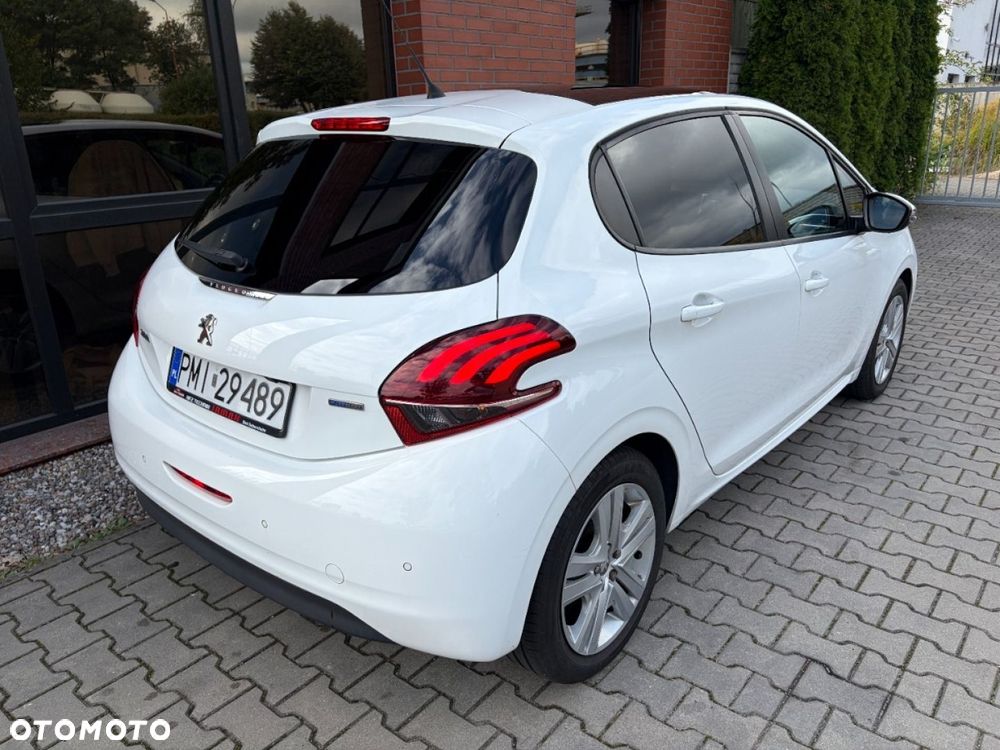 Peugeot 208 1.2 PureTech Style - 3