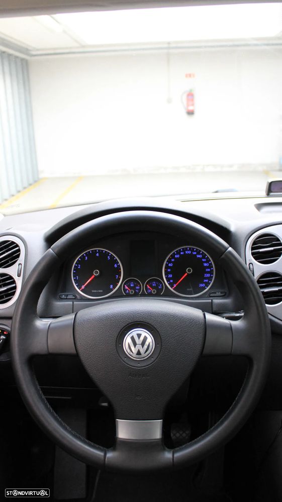 VW Tiguan 1.4 TSI Sport - 46