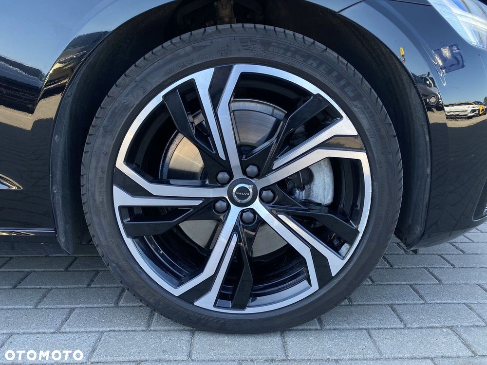 Volvo S60 B5 B AWD Plus Dark - 31