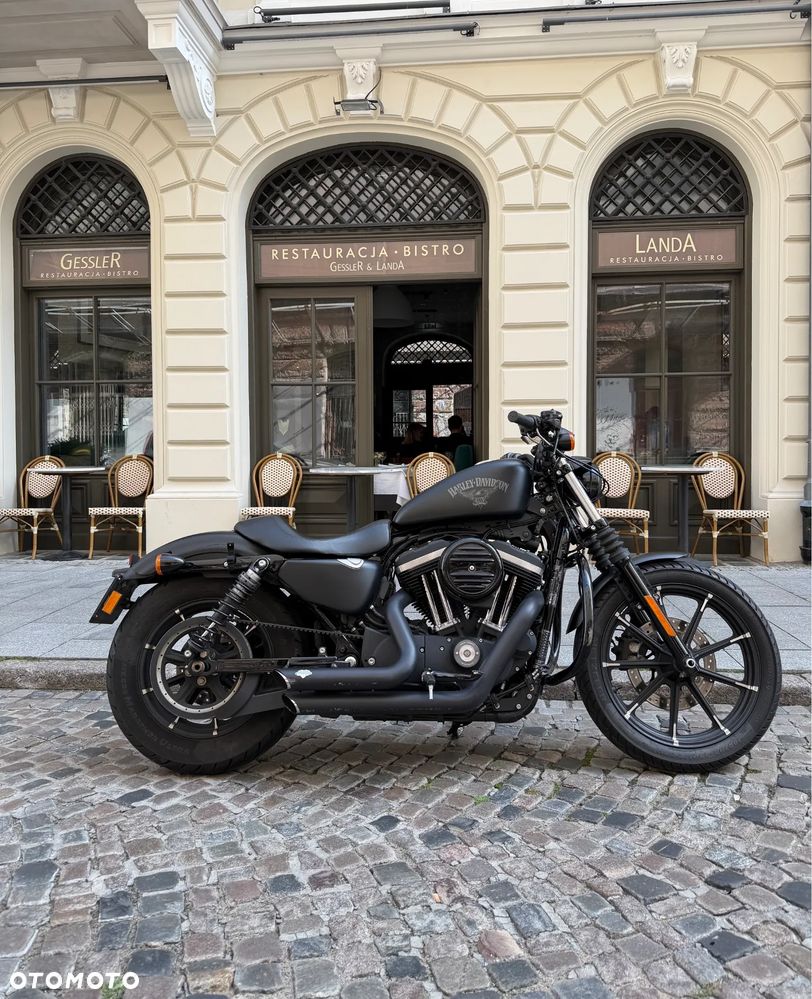 Harley-Davidson Sportster Iron 883