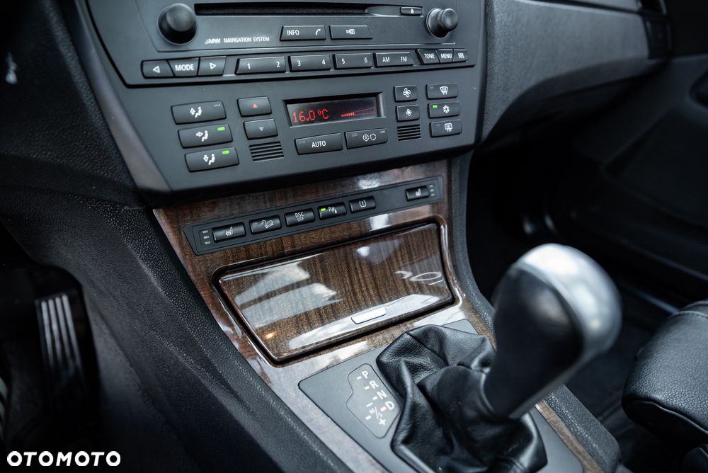 BMW X3 3.0i - 32