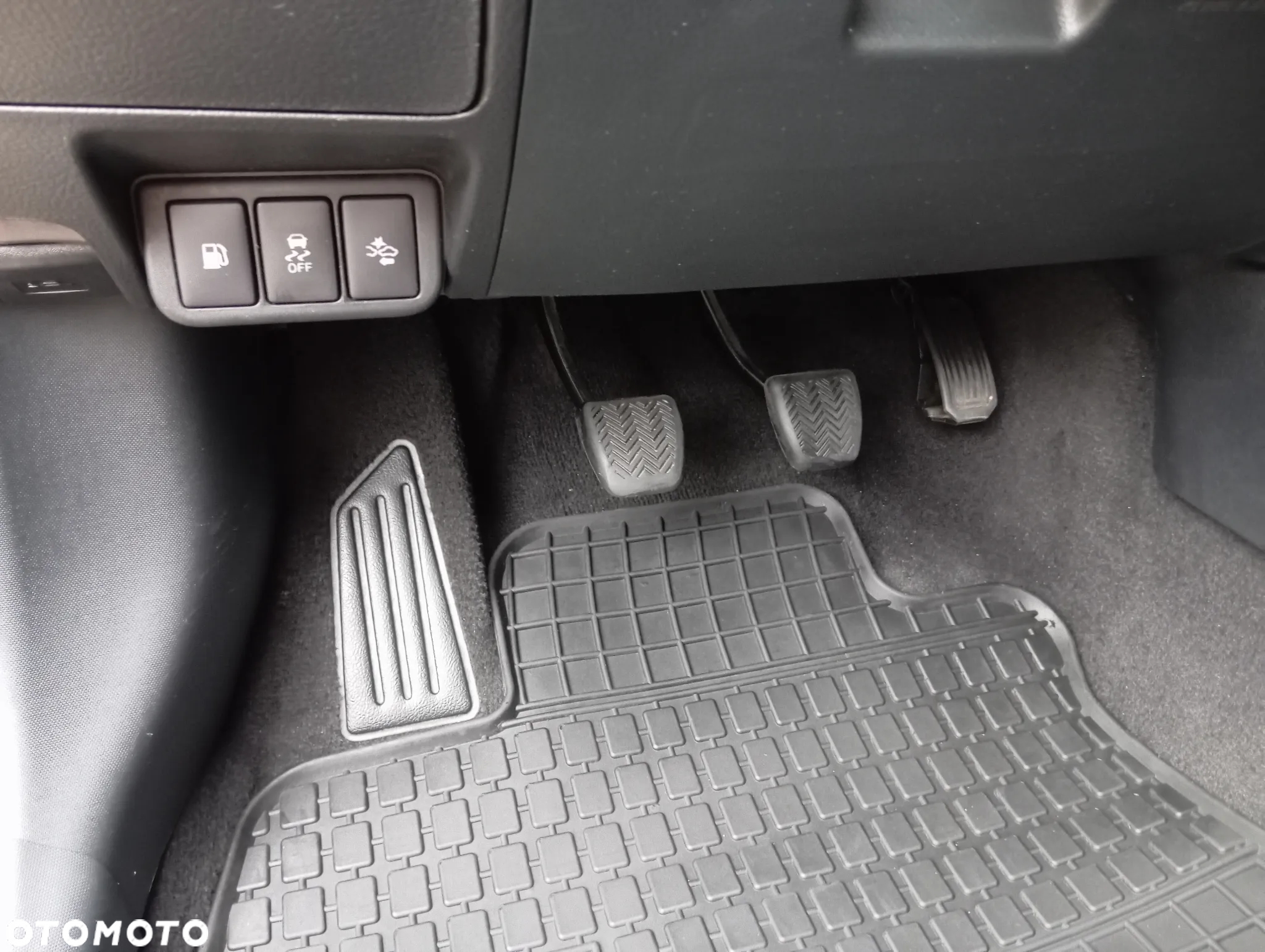 Toyota Avensis 1.8 Prestige - 32