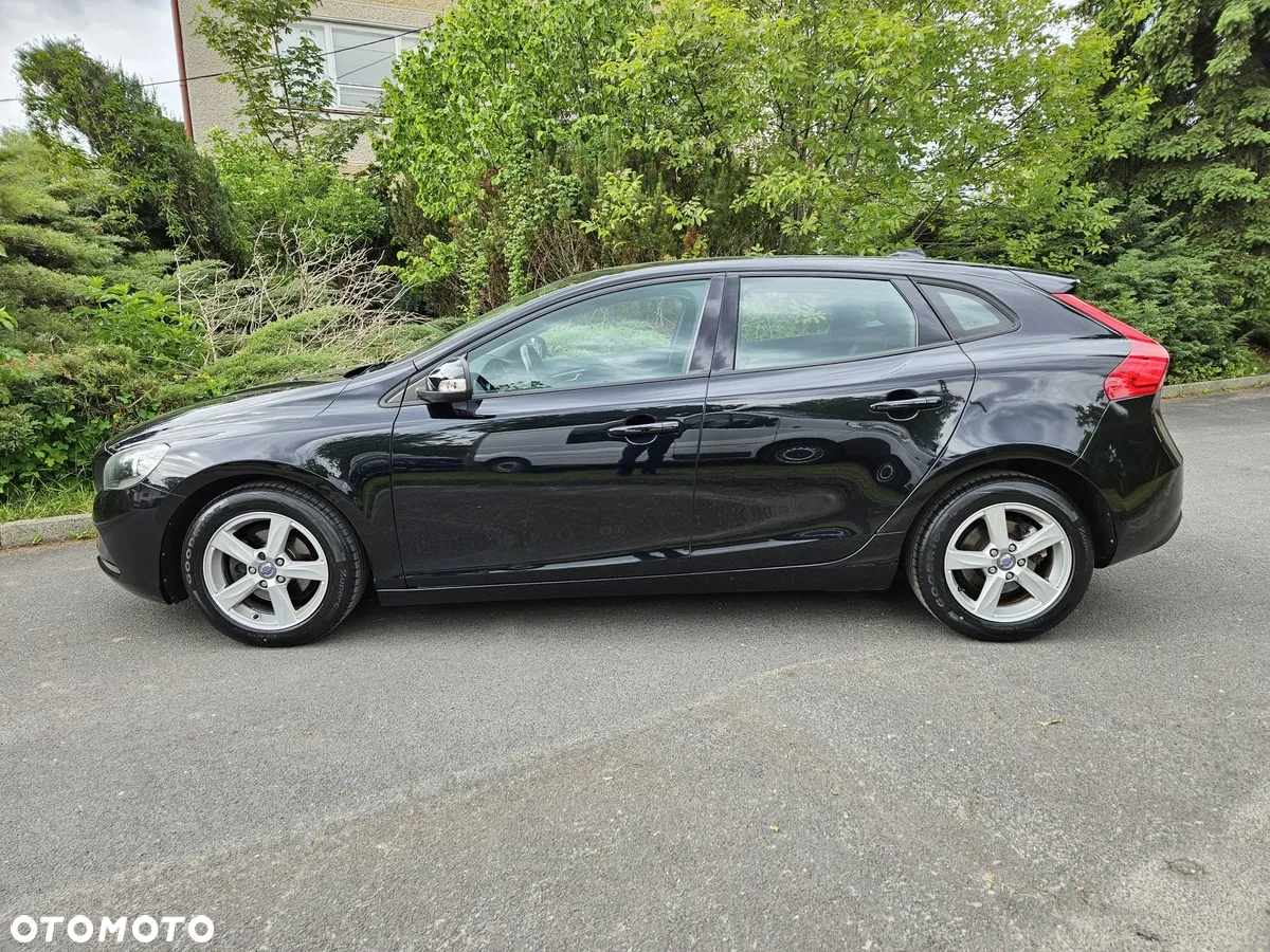 Volvo V40 D2 Momentum - 5
