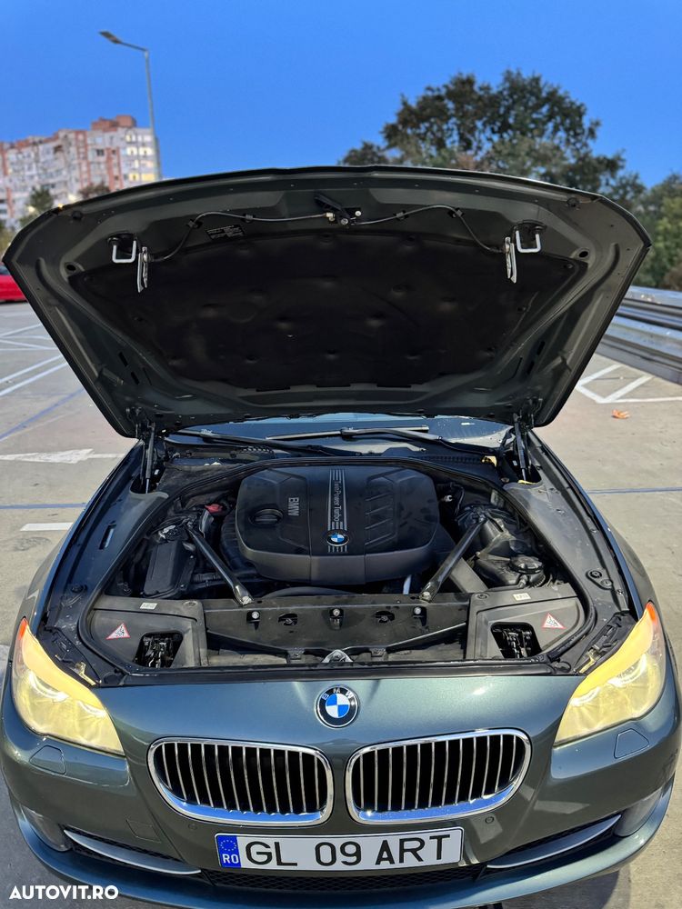 BMW Seria 5 525d xDrive - 8