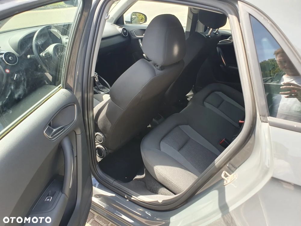 Audi A1 Sportback 1.6 TDI S tronic sport - 8