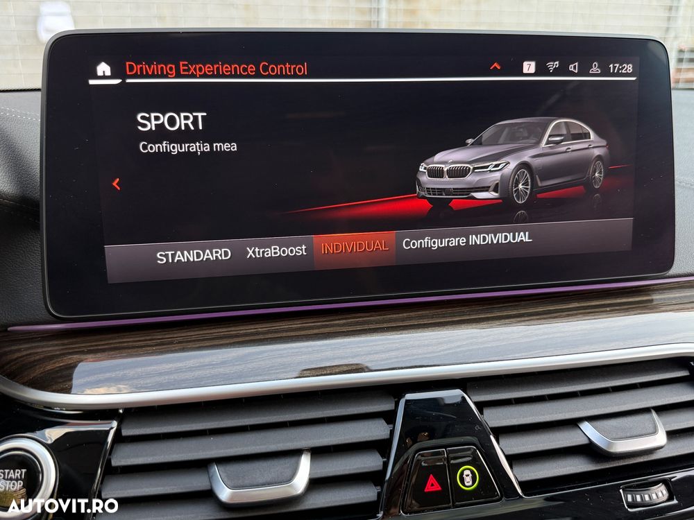BMW Seria 5 530e Aut. Luxury Line - 32