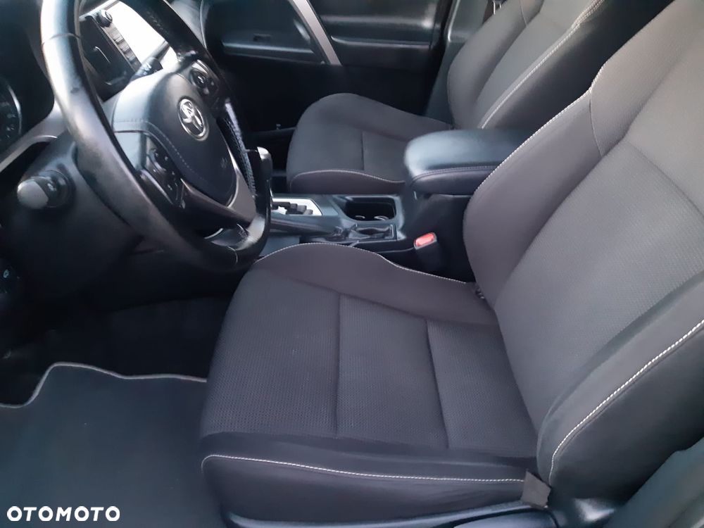 Toyota RAV4 - 14