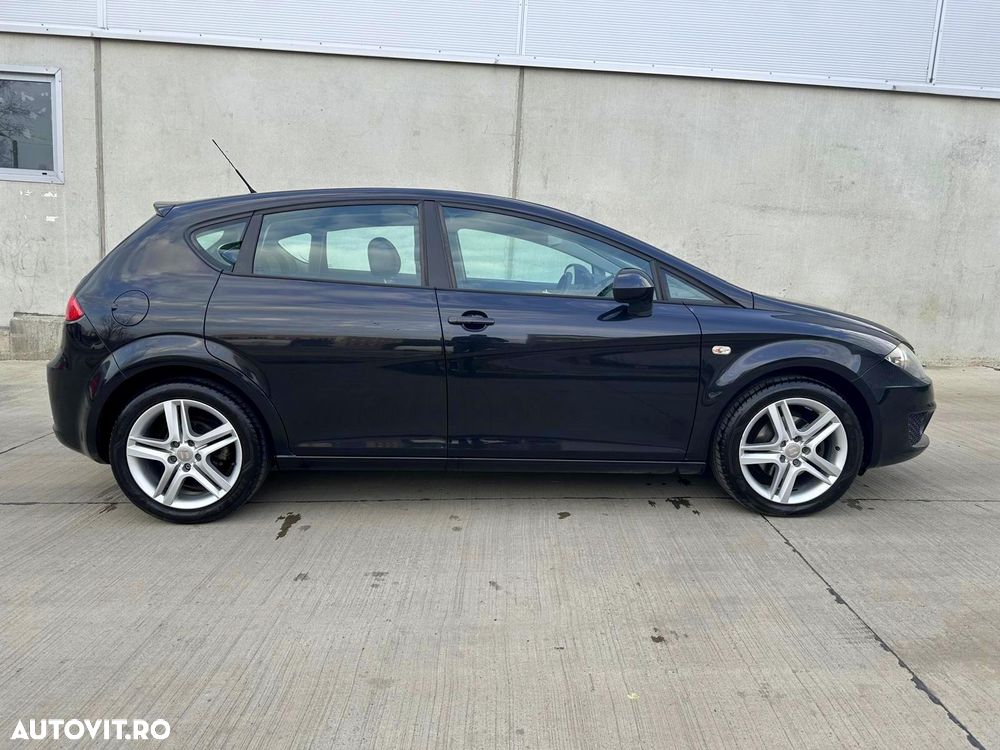 Seat Leon 2010 photo 4