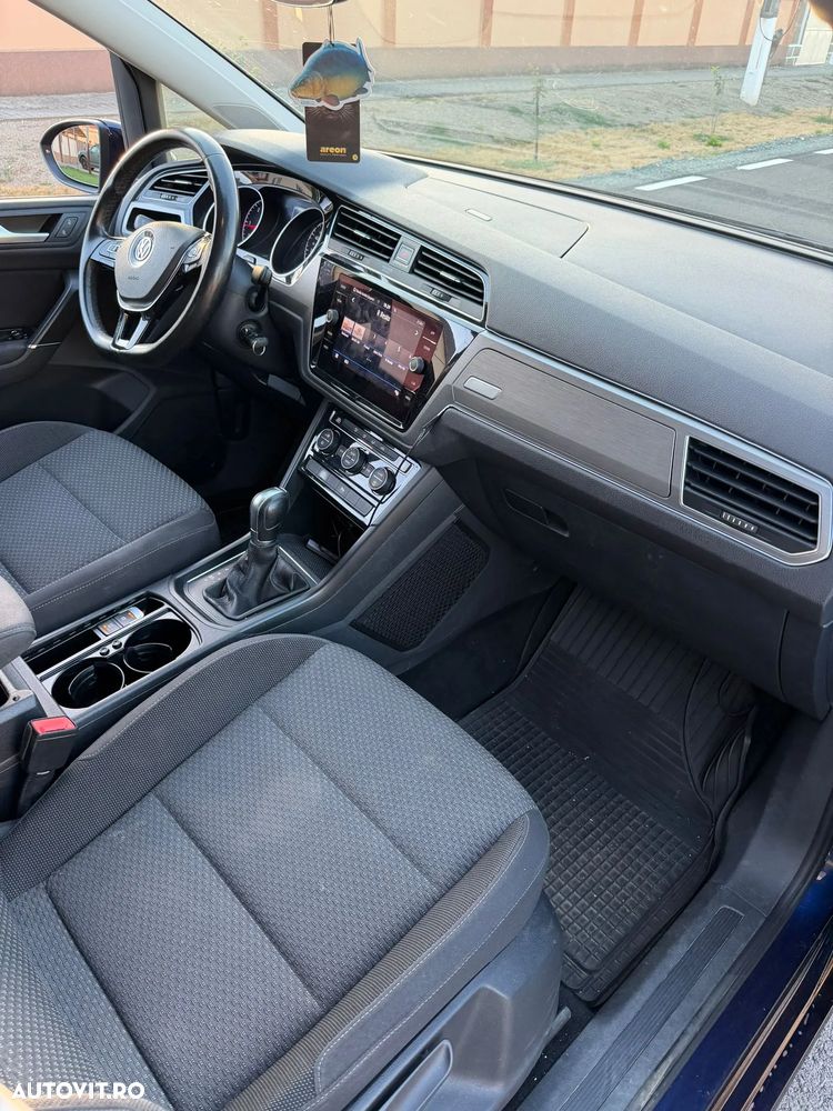 Volkswagen Touran 1.6 TDI SCR (BlueMotion Technology) DSG Trendline - 6