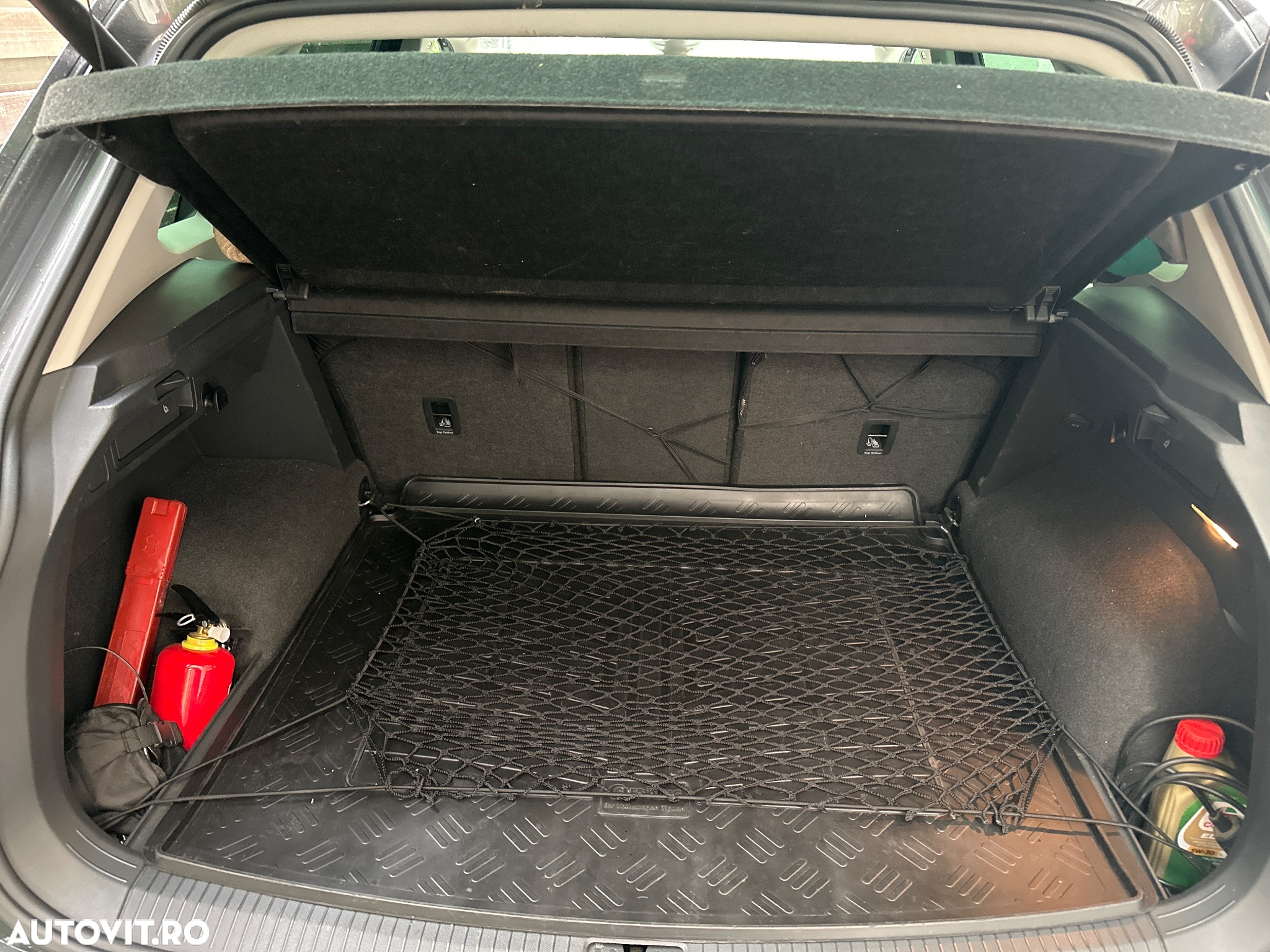Volkswagen Tiguan - 8