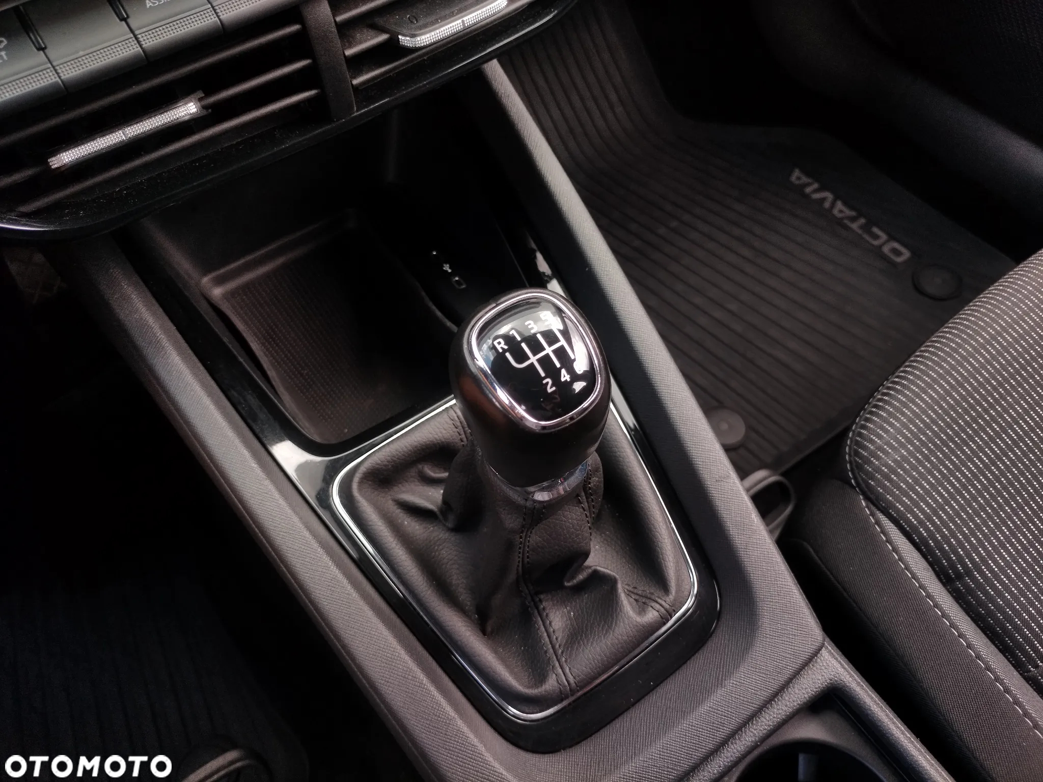 Skoda Octavia 2.0 TDI Ambition - 12