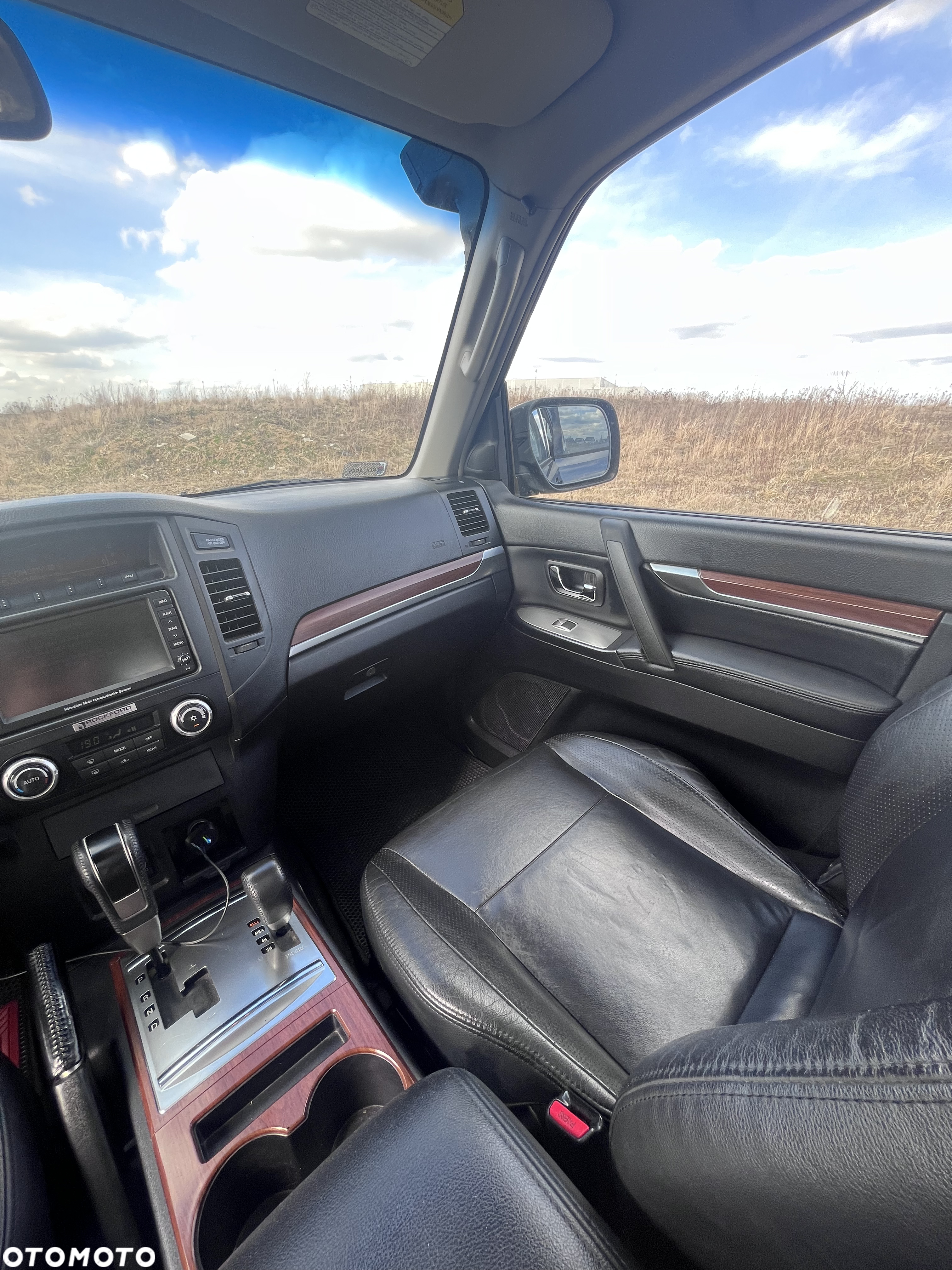 Mitsubishi Pajero 3.2 DID Instyle - 25