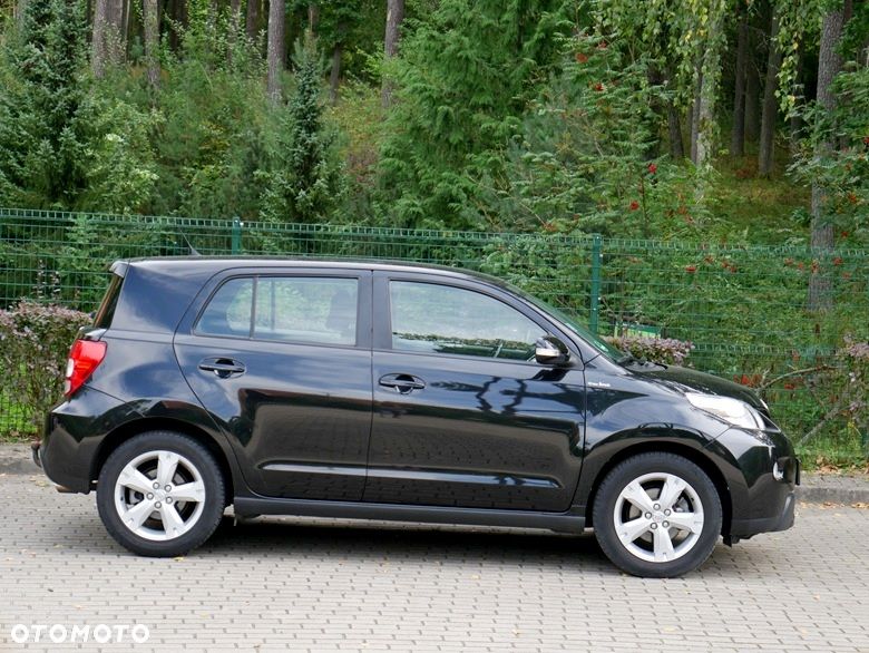 Toyota Urban Cruiser 1.33 Sol - 9