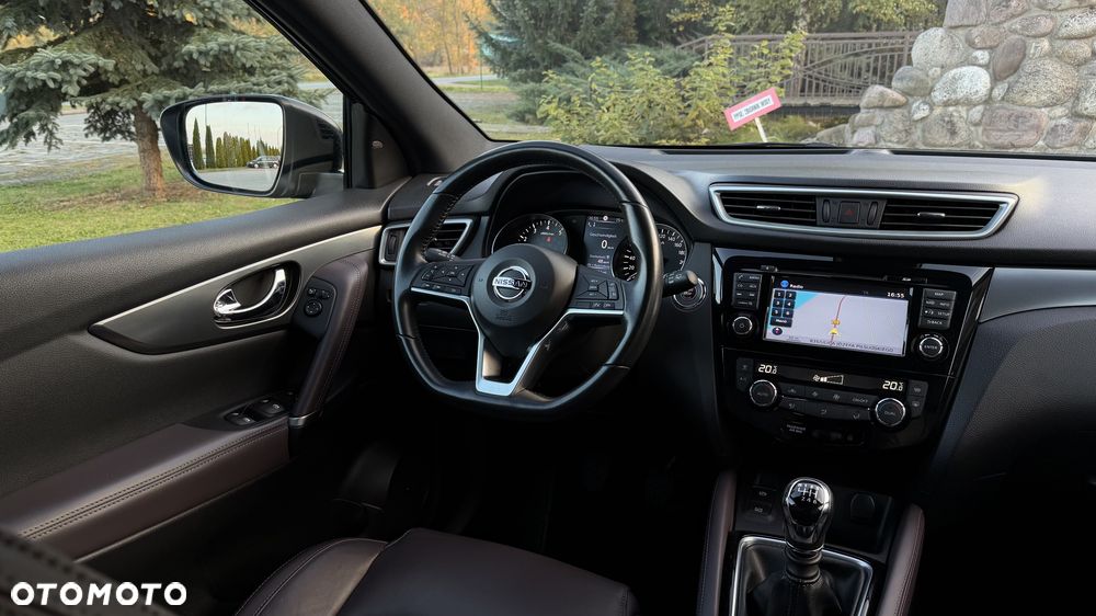 Nissan Qashqai 1.6 DIG-T Tekna+ - 29