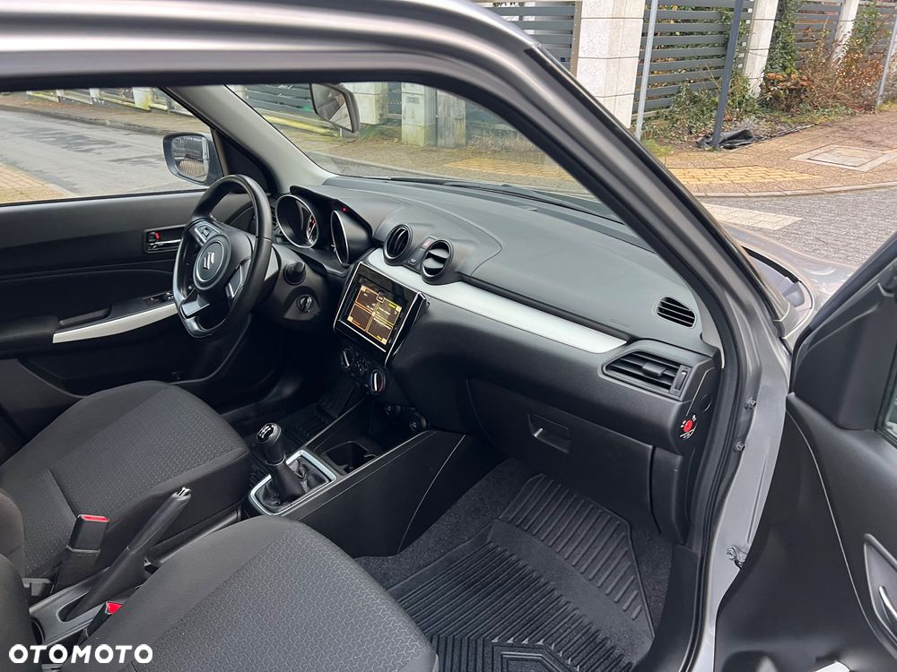 Suzuki Swift 1.2 Dualjet Hybrid Club - 20