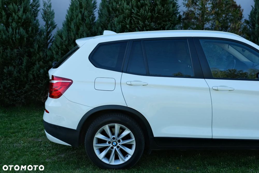 BMW X3 xDrive28i - 16