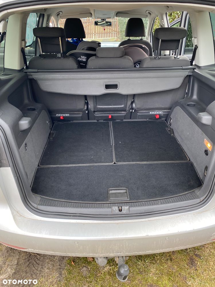 Volkswagen Touran 2.0 TDI DPF Comfortline - 20