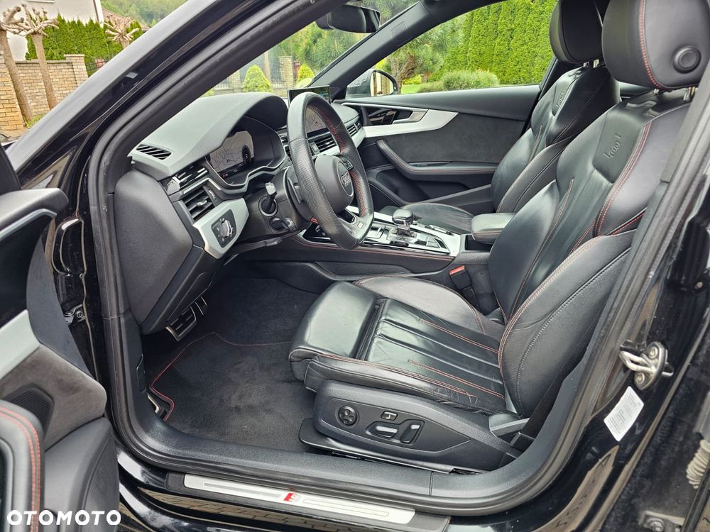Audi A4 Avant 40 TDI quattro S tronic S line - 37