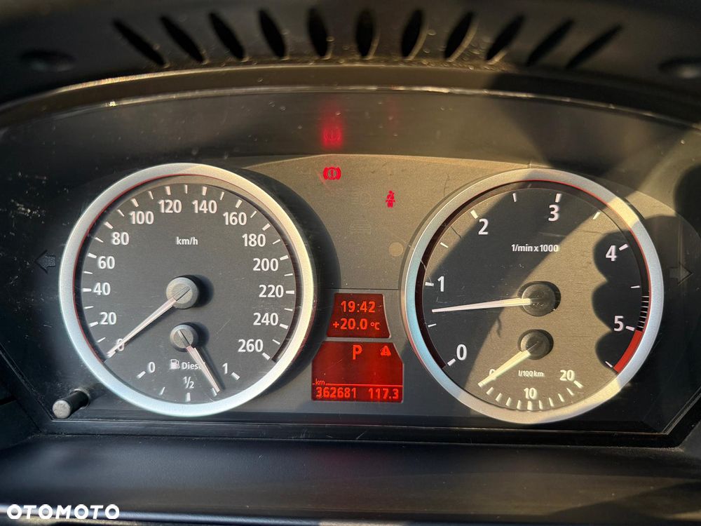 BMW Seria 5 - 16
