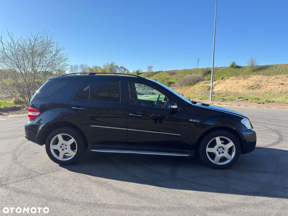 Mercedes-Benz ML - 4