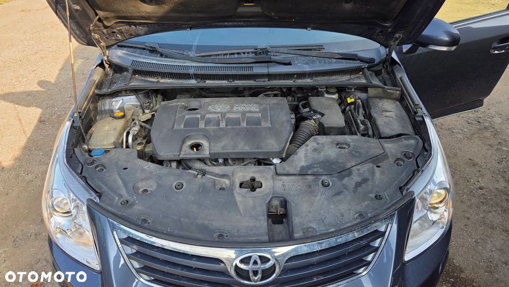 Toyota Avensis 1.8 Edition - 9
