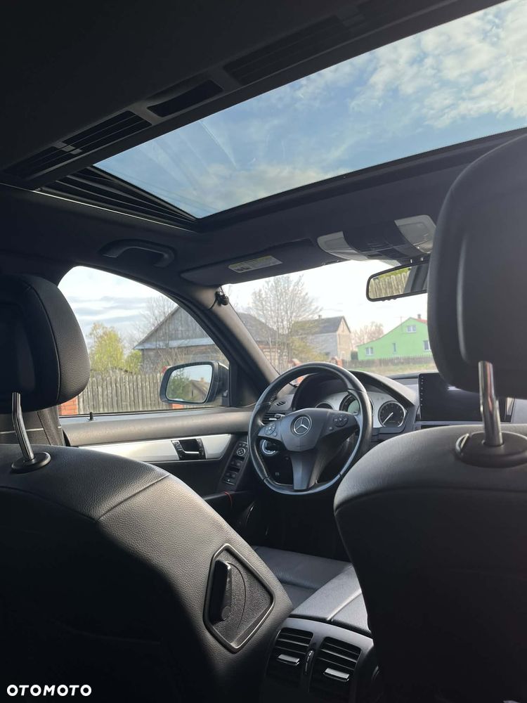 Mercedes-Benz Klasa C 300 7G-TRONIC SPORT EDITION - 12
