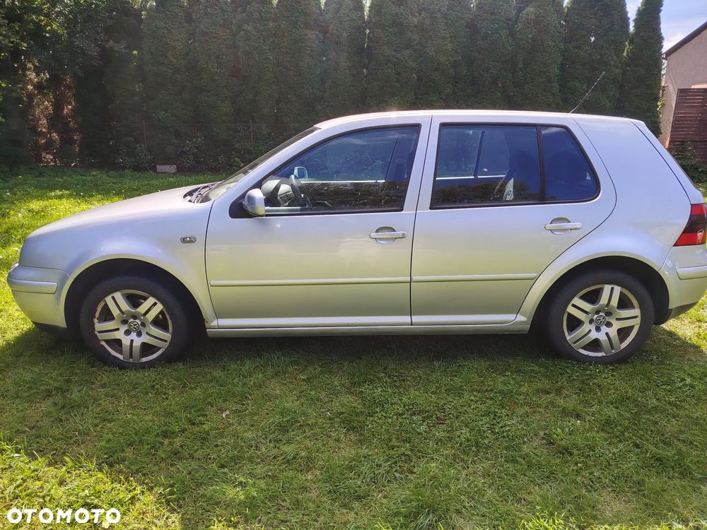 Volkswagen Golf - 3